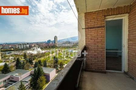 Тристаен, 125m²