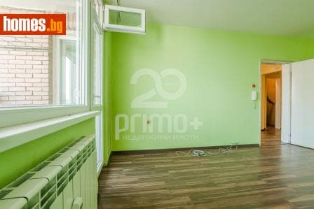Тристаен, 125m²