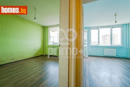 Тристаен, 125m²