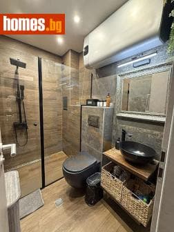 Двустаен, 128m²