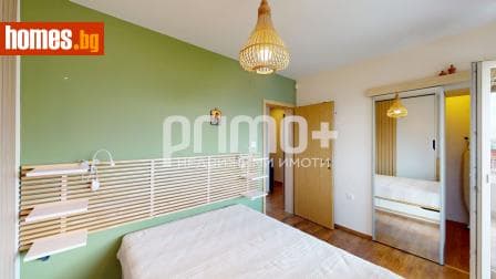 Тристаен, 90m²