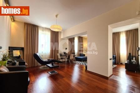 Тристаен, 94m²