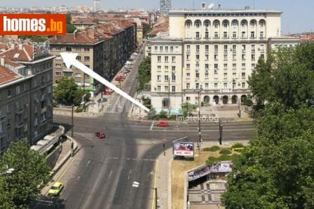 Тристаен, 94m²