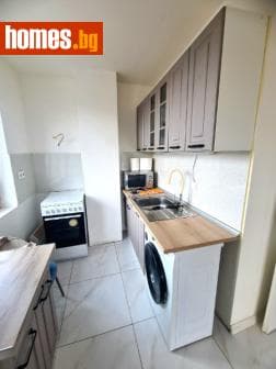 Тристаен, 88m²