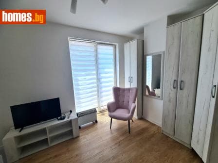 Тристаен, 88m²