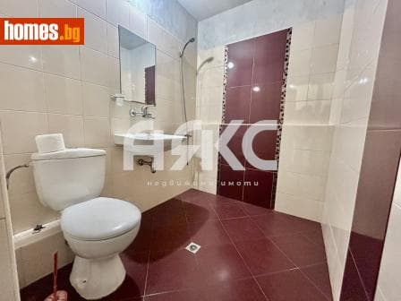 Тристаен, 86m²