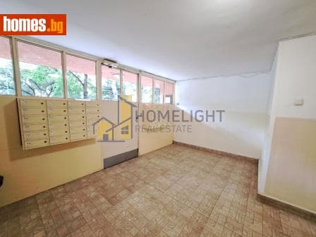 Двустаен, 65m²