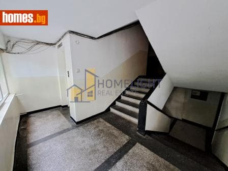 Двустаен, 65m²