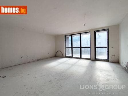 Тристаен, 127m²