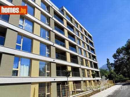 Тристаен, 92m²