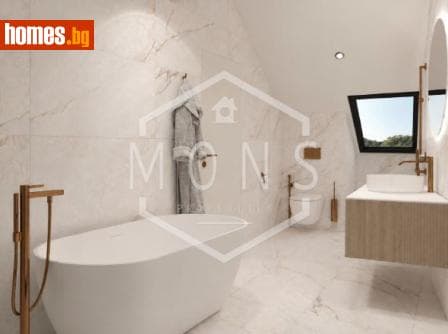 Тристаен, 122m²