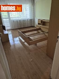 Тристаен, 88m²