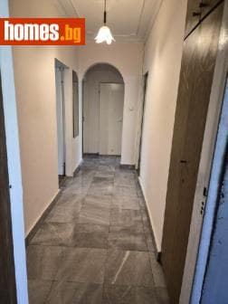 Тристаен, 88m²