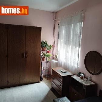Тристаен, 110m²
