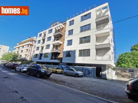 Тристаен, 163m²