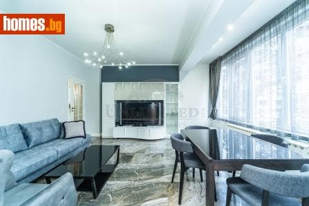 Тристаен, 95m²