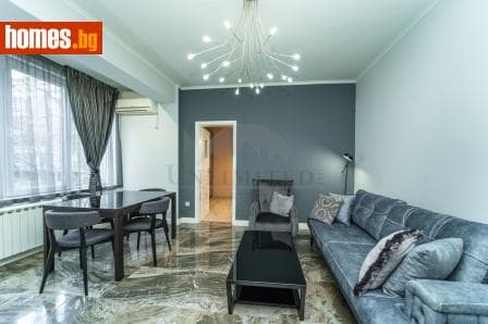 Тристаен, 95m²
