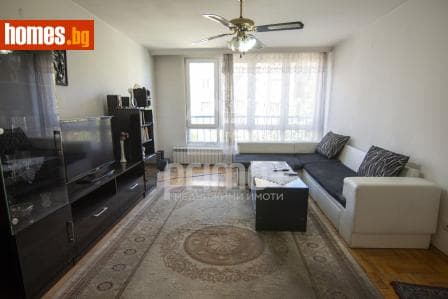 Тристаен, 118m²