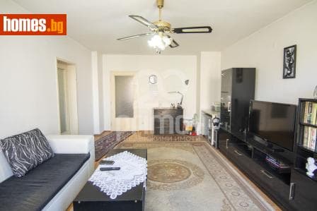 Тристаен, 118m²