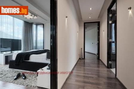 Многостаен, 241m²