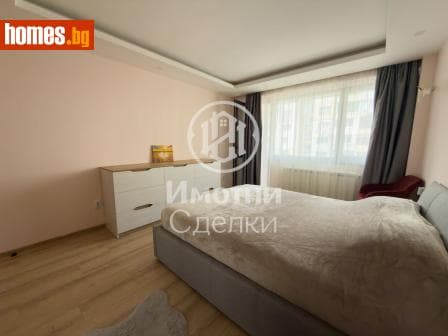 Тристаен, 88m²