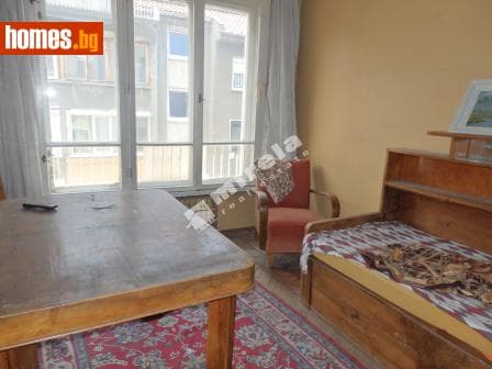 Двустаен, 77m²
