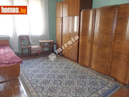 Двустаен, 77m²
