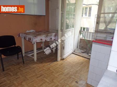 Двустаен, 77m²