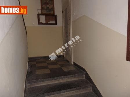 Двустаен, 77m²