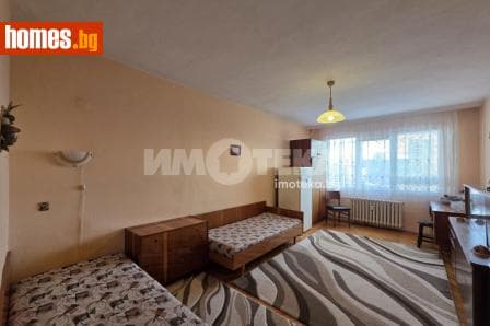 Тристаен, 85m²