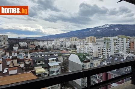 Тристаен, 85m²