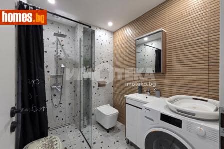 Двустаен, 65m²