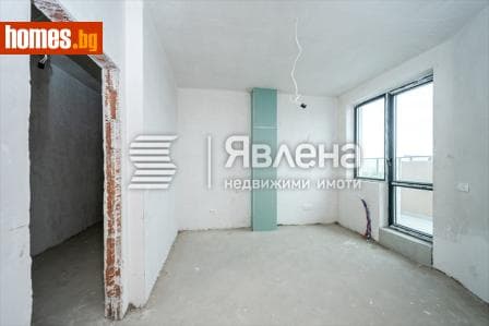 Тристаен, 127m²