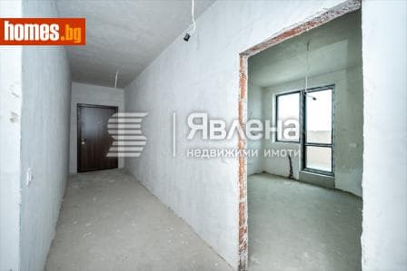 Тристаен, 127m²