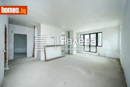 Тристаен, 127m²
