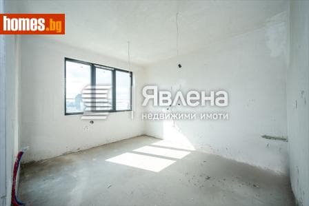 Тристаен, 127m²