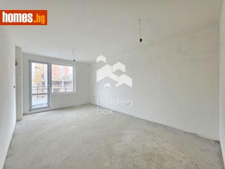 Тристаен, 133m²