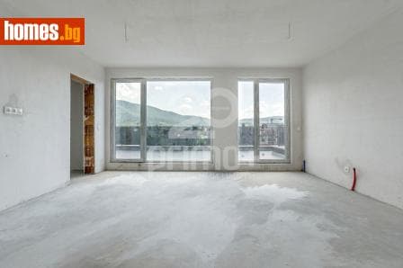 Тристаен, 160m²