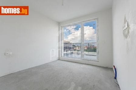 Тристаен, 160m²