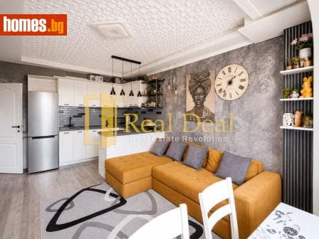 Тристаен, 68m²