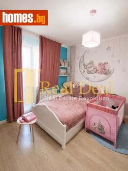 Тристаен, 68m²