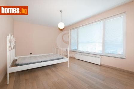Четиристаен, 316m²