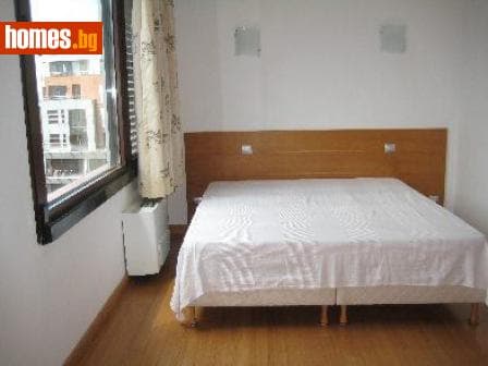 Тристаен, 174m²