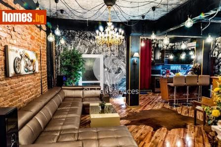 Тристаен, 100m²