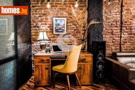 Тристаен, 100m²