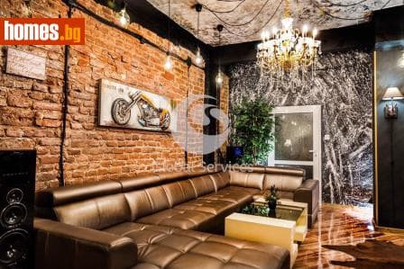 Тристаен, 100m²