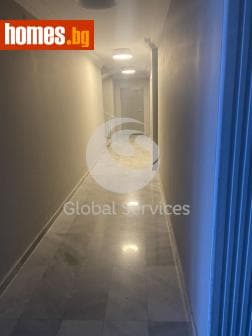 Двустаен, 68m²