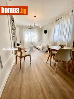 Тристаен, 90m²