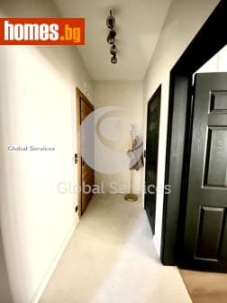 Тристаен, 90m²