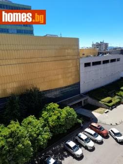 Тристаен, 85m²